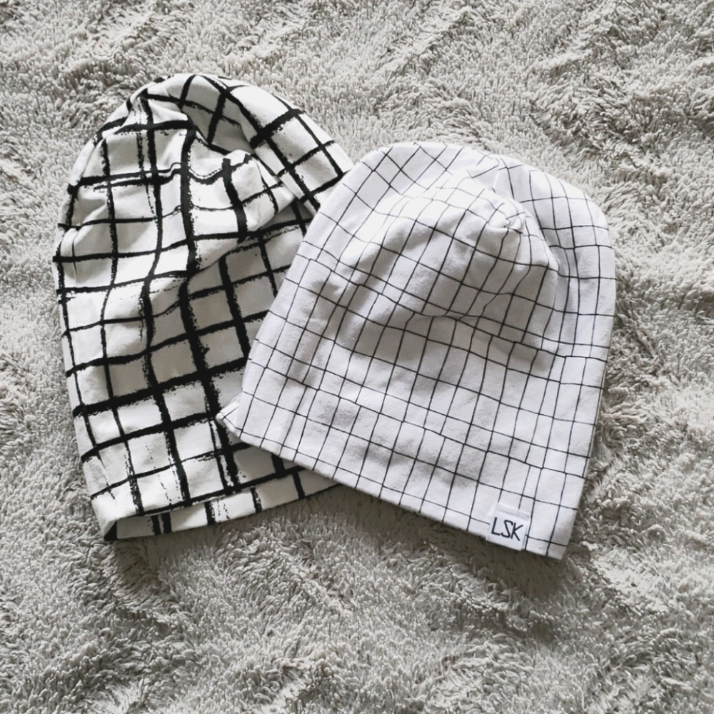 Grid Print Monochrome Slouch Beanies
